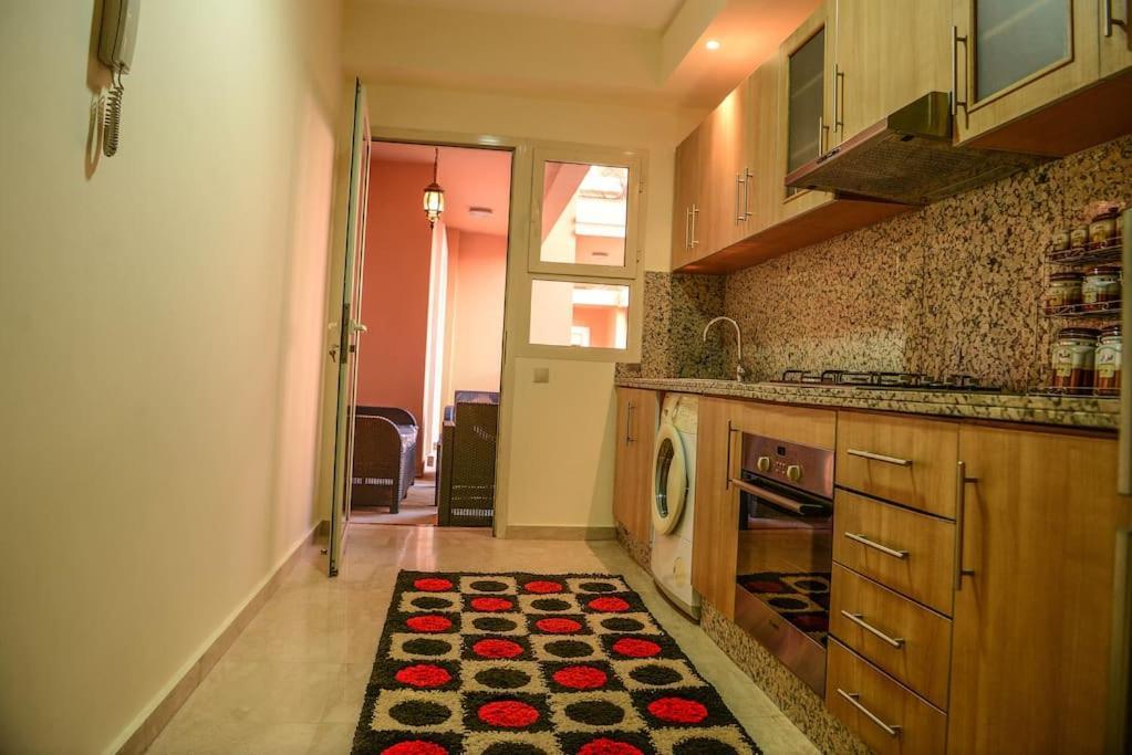 Beautiful, Great Equipped 122 M Holiday Apartment Near Majorelle Garden And Gueliz With Pool Views And A Large Balcony And Terrace Маракеш Екстериор снимка