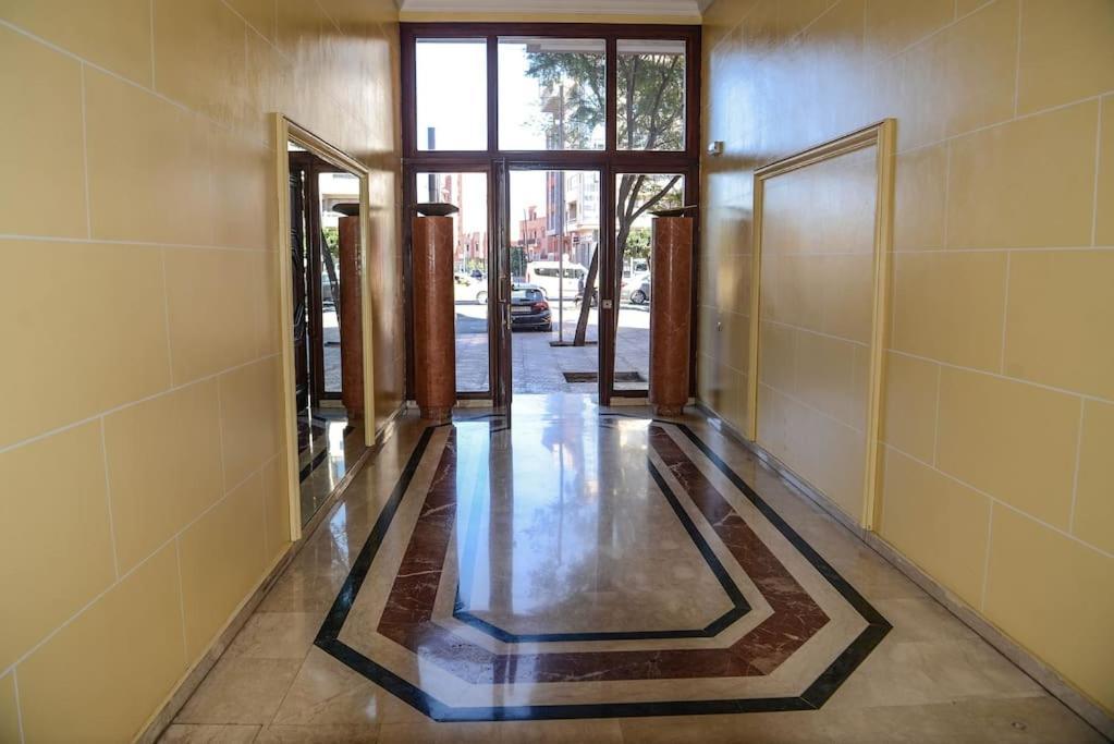 Beautiful, Great Equipped 122 M Holiday Apartment Near Majorelle Garden And Gueliz With Pool Views And A Large Balcony And Terrace Маракеш Екстериор снимка