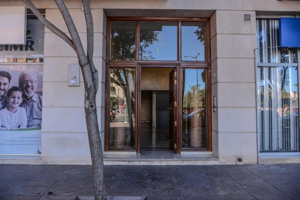 Beautiful, Great Equipped 122 M Holiday Apartment Near Majorelle Garden And Gueliz With Pool Views And A Large Balcony And Terrace Маракеш Екстериор снимка