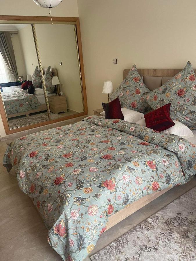 Beautiful, Great Equipped 122 M Holiday Apartment Near Majorelle Garden And Gueliz With Pool Views And A Large Balcony And Terrace Маракеш Екстериор снимка