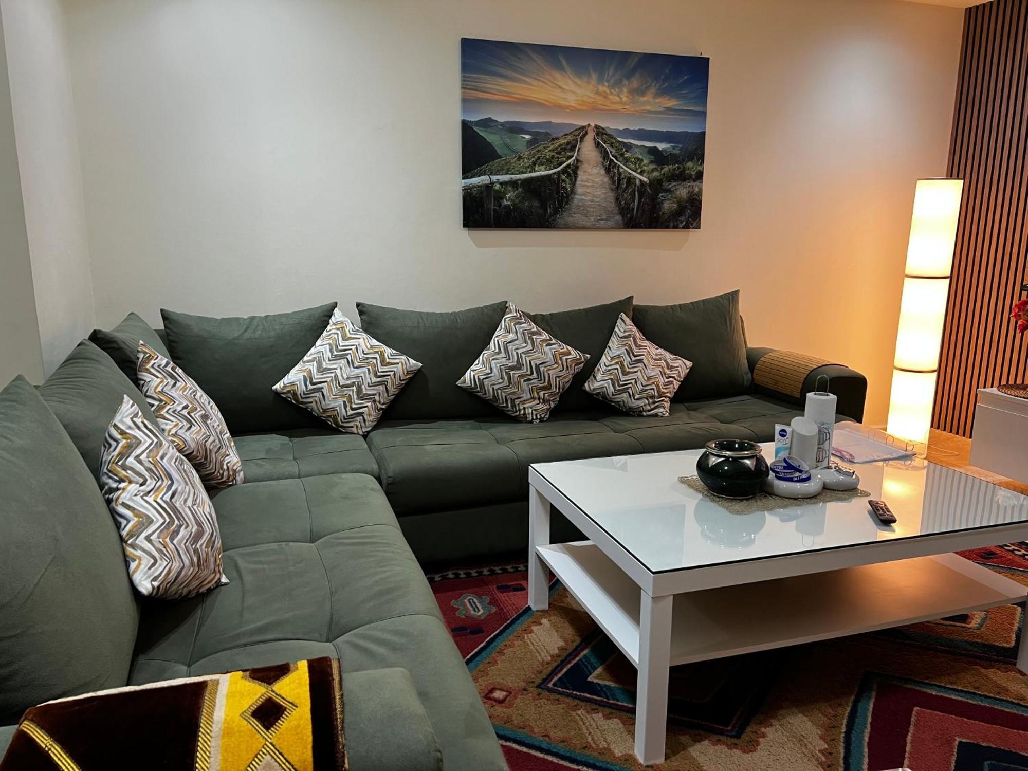 Beautiful, Great Equipped 122 M Holiday Apartment Near Majorelle Garden And Gueliz With Pool Views And A Large Balcony And Terrace Маракеш Екстериор снимка